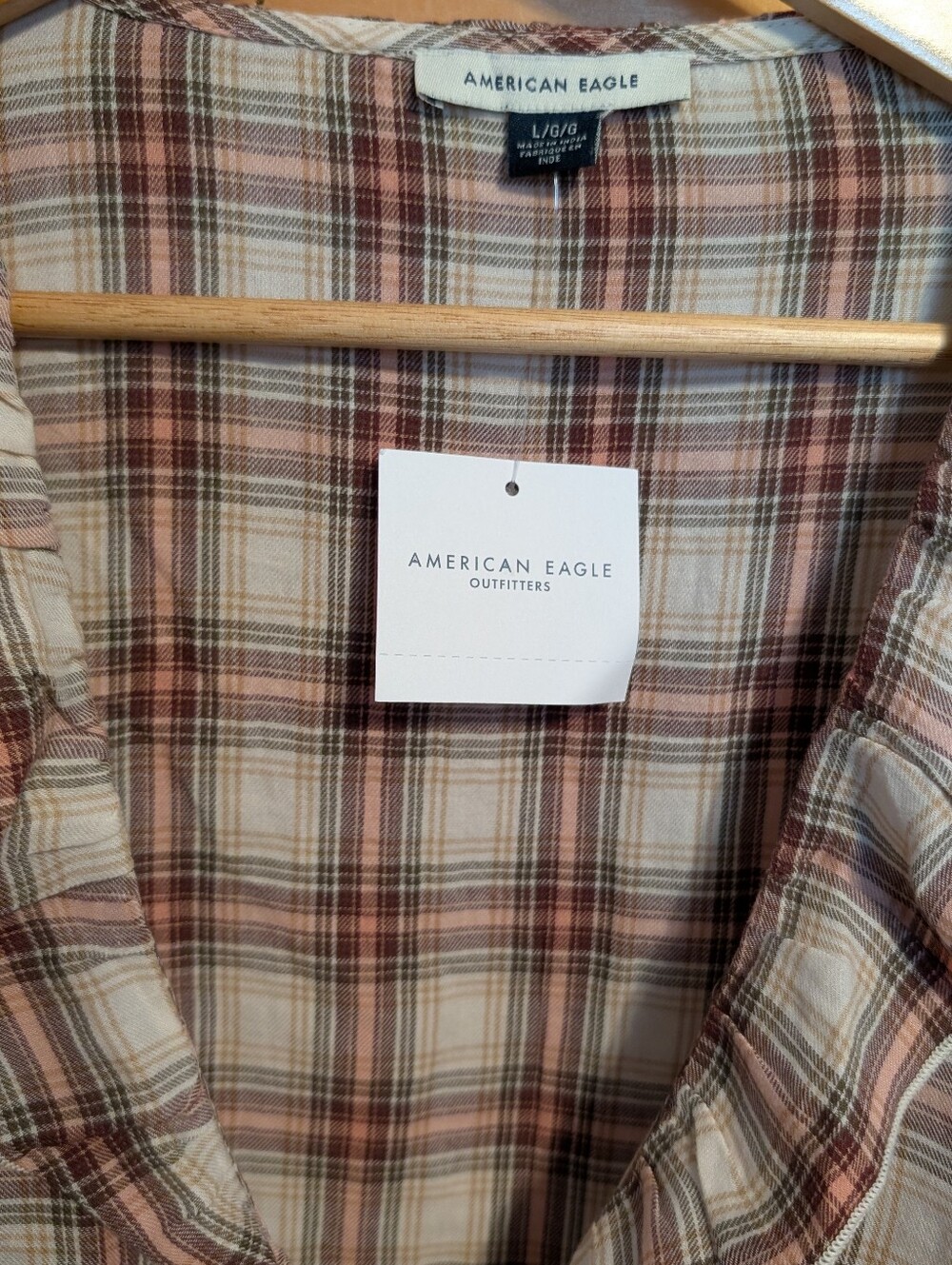 American Eagle  Plaid Ruffle Tie-Front Top *Large *NWT - Picture 3 of 3